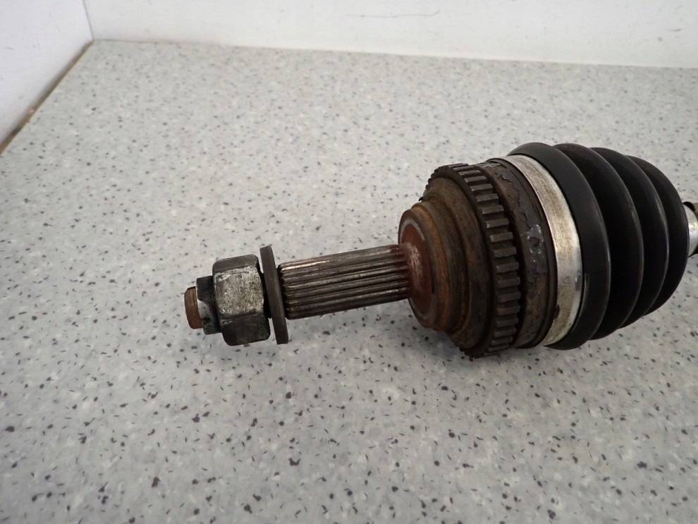 CHEVROLET AVEO T250 1.2i 07- PÓŁOŚ PRZEDNIA PRAWA 2/5