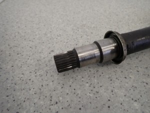 TOYOTA AVENSIS T25 2.2 D4D 03-08 PÓŁOŚ PRZEDNIA LEWA 6/7 MINIATURA