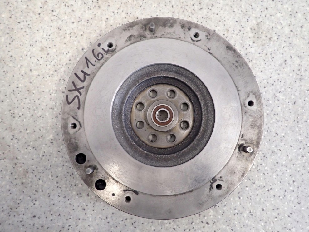 SUZUKI SX4 1.6i 06-12 KOŁO ZAMACHOWE 1/4