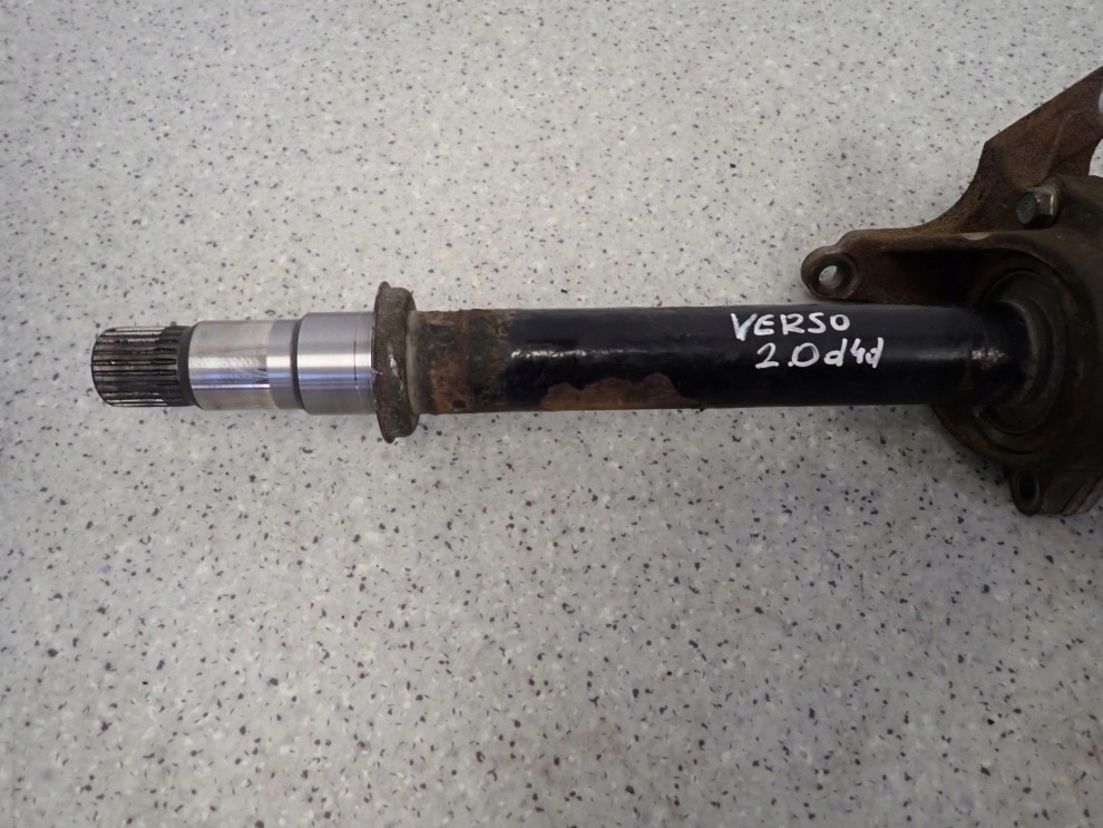 TOYOTA VERSO 2.0 D4D 09- PÓŁOŚ PRZEDNIA PRAWA DŁUGA Z PODPORĄ 4/9