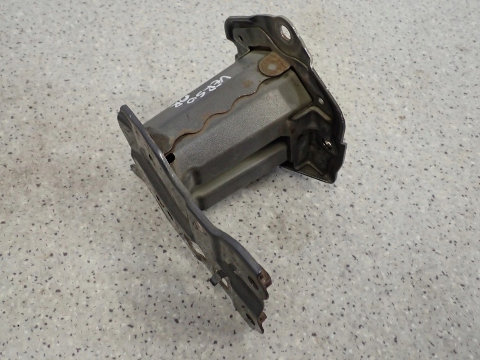 TOYOTA VERSO 09-13 WSPORNIK ZDERZAKA TYLNY PRAWY 4/7