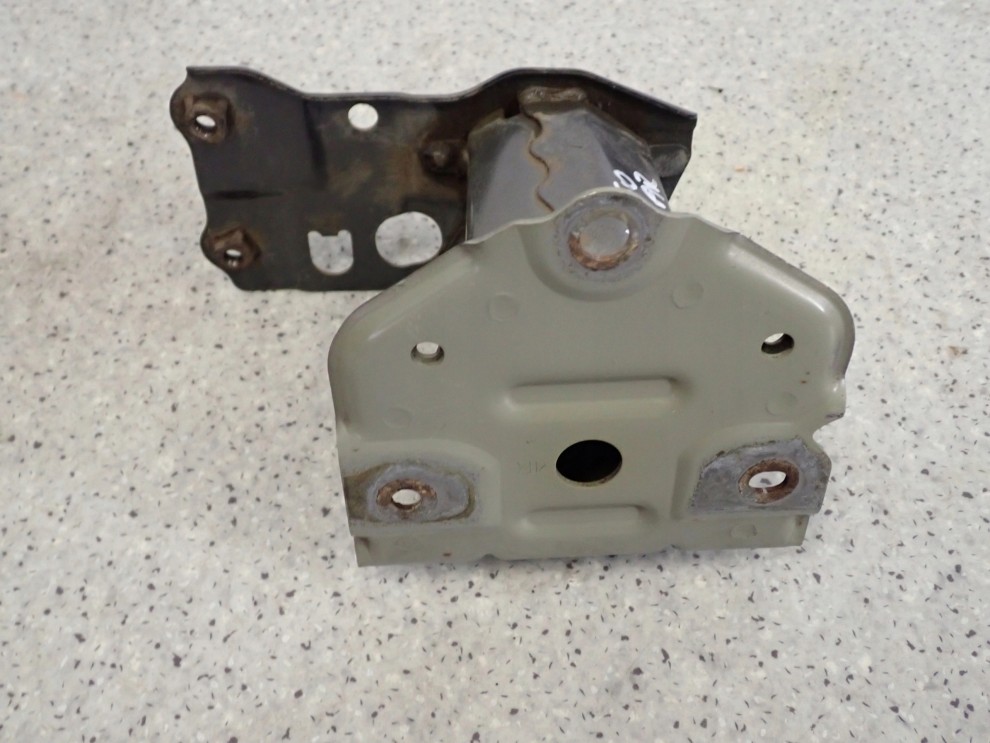 TOYOTA VERSO 09-13 WSPORNIK ZDERZAKA TYLNY PRAWY 5/7