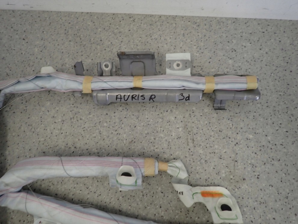 TOYOTA AURIS I 3D 07- PODUSZKI POWIETRZNE KURTYNA PRAWA 2/6