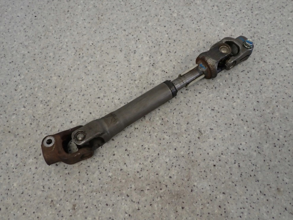 TOYOTA VERSO 09-13 KRZYZAK KOLUMNY KIEROWNICZEJ 3/4