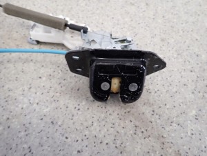 NISSAN MICRA K13 10- ZAMEK KLAPY BAGAŻNIKA 3/7 MINIATURA