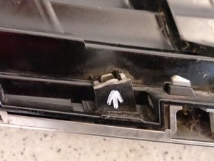 NISSAN NOTE E11 LIFT 09-12 ATRAPA ZDERZAKA GRILL 8/9 MINIATURA