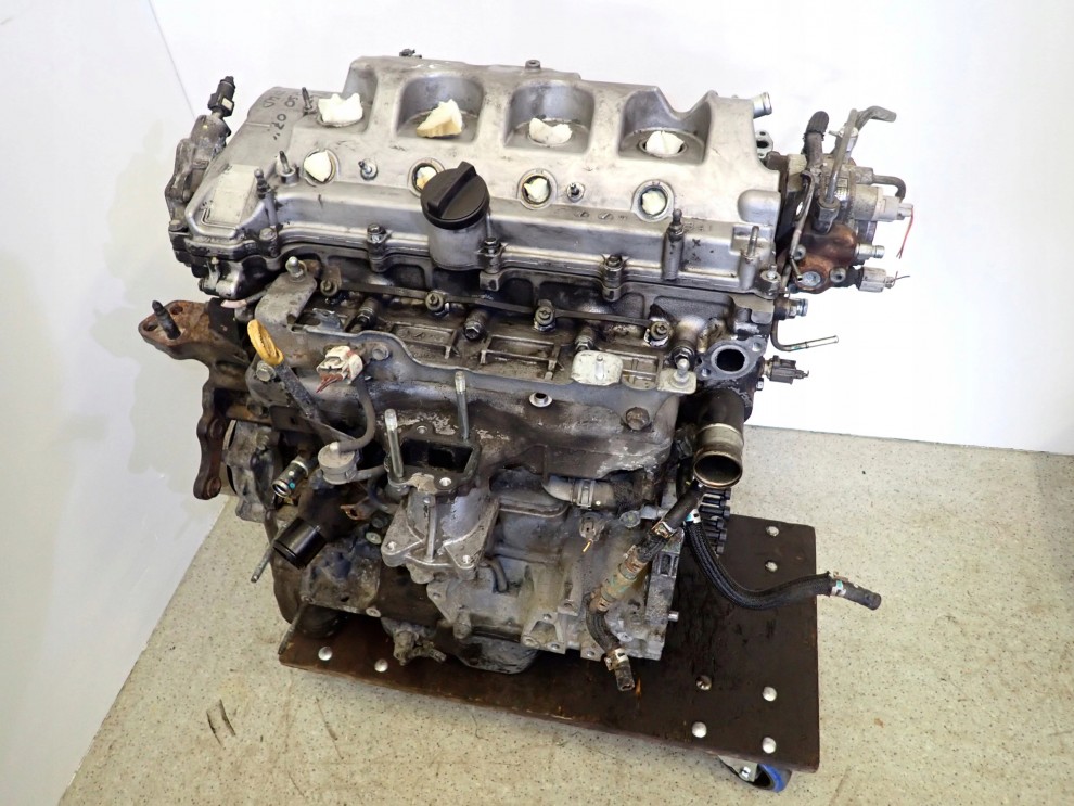 TOYOTA COROLLA VERSO 2.2 D4D 04-09 SILNIK MOTOR 15/15