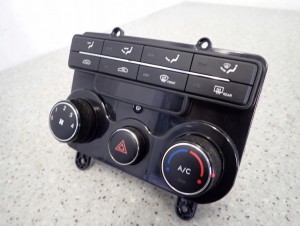 HYUNDAI i30 07-12 PANEL STEROWANIA NAWIEWU 3/7 MINIATURA