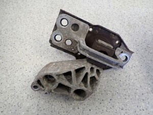 NISSAN XTRAIL T31 2.0 DCI 07-14 PODUSZKA SILNIKA PRZEDNIA PRAWA 5/5 MINIATURA