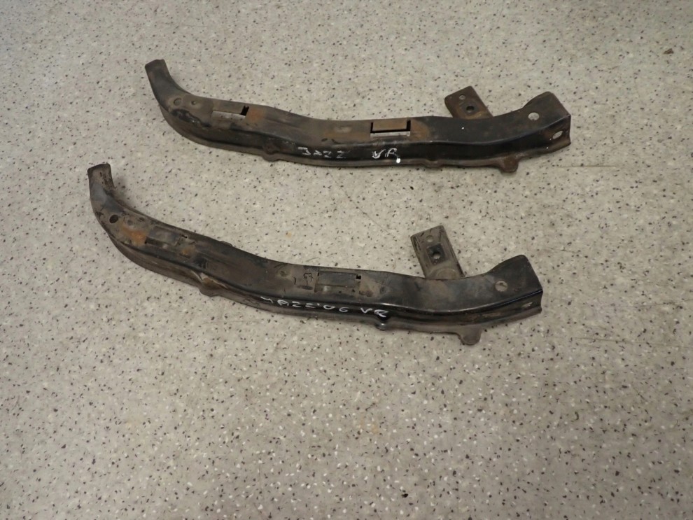 HONDA JAZZ II 02-07 LISTWA POD LAMPĘ PRZÓD PRAWĄ 4/4