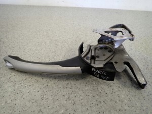 TOYOTA AURIS 06- DŹWIGNIA HAMULCA RĘCZNEGO