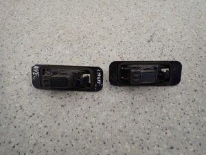 TOYOTA AVENSIS T25 5d 03- LAMPKA OŚWIETLENIA TABLICY REJESTRACYJNEJ 3/3 MINIATURA