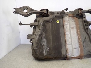 KIA CARENS III 06-11 BAK ZBIORNIK PALIWA 31100-1D200 11/12 MINIATURA