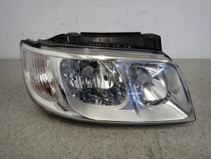 HYUNDAI MATRIX 05-07 LAMPA PRZEDIA PRAWA REFLEKTOR PRAWY