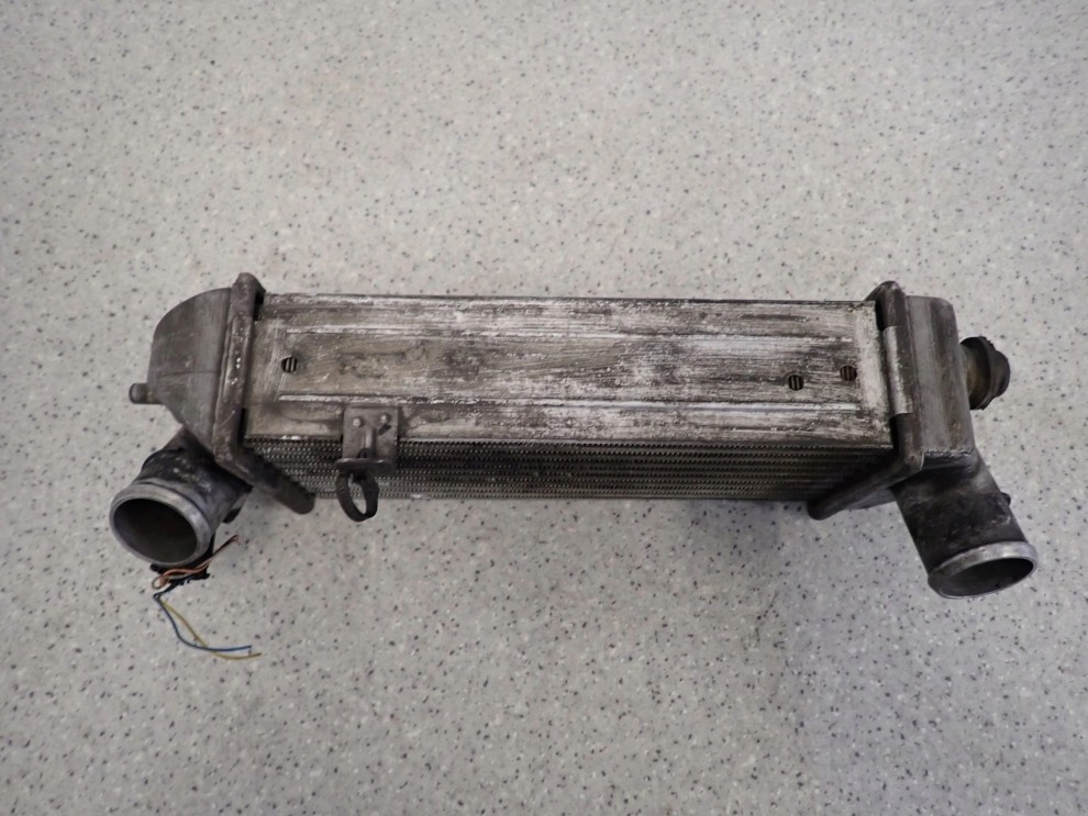 KIA VENGA 09- 1.4 CRDI INTERCOOLER CHŁODNICA POWIETRZA 4/8