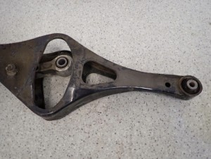 NISSAN PRIMERA P12 02-07 PANHARD TYLNEJ BELKI ZAWIESZENIA 3/7 MINIATURA