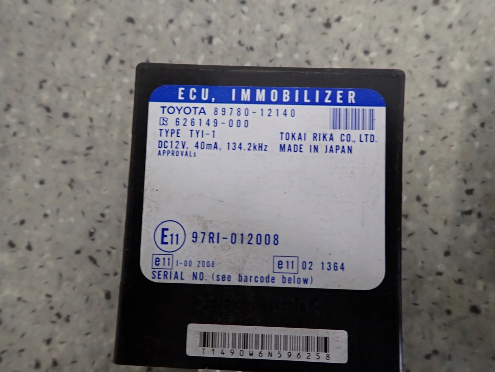 TOYOTA COROLLA 1.4 D4D 04-07 ZESTAW STARTOWY KOMPUTER STACYJKA 5/8