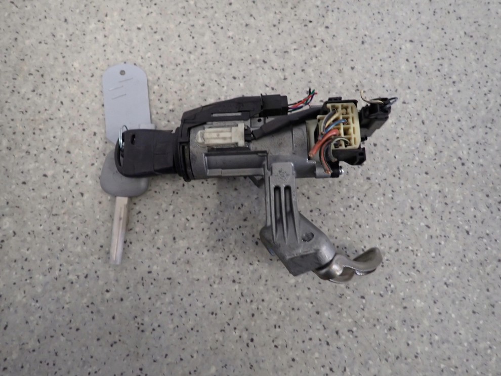 TOYOTA COROLLA 1.4 D4D 04-07 ZESTAW STARTOWY KOMPUTER STACYJKA 8/8