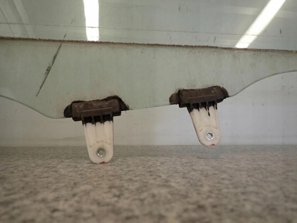 SUZUKI GRAND VITARA 06- 3d SZYBA PRAWA 4/4