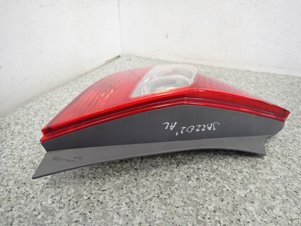 HONDA JAZZ 02-05 LAMPA TYLNA LEWA 4/6