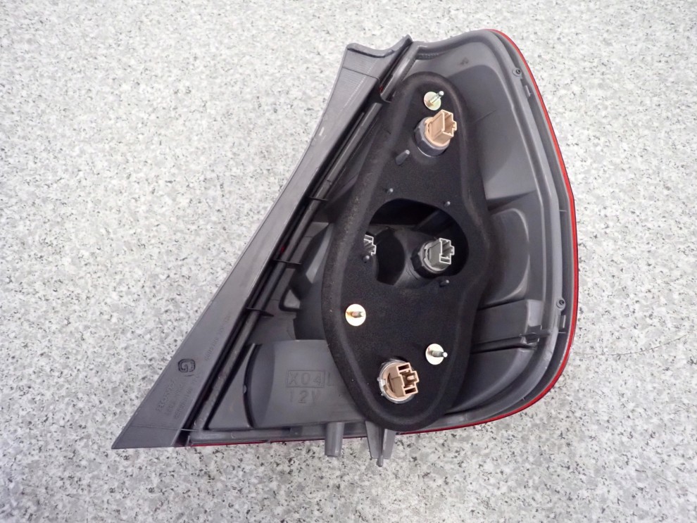 HONDA JAZZ 02-05 LAMPA TYLNA LEWA 5/6