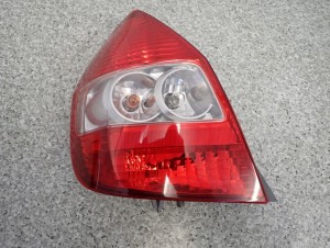 HONDA JAZZ 02-05 LAMPA TYLNA LEWA