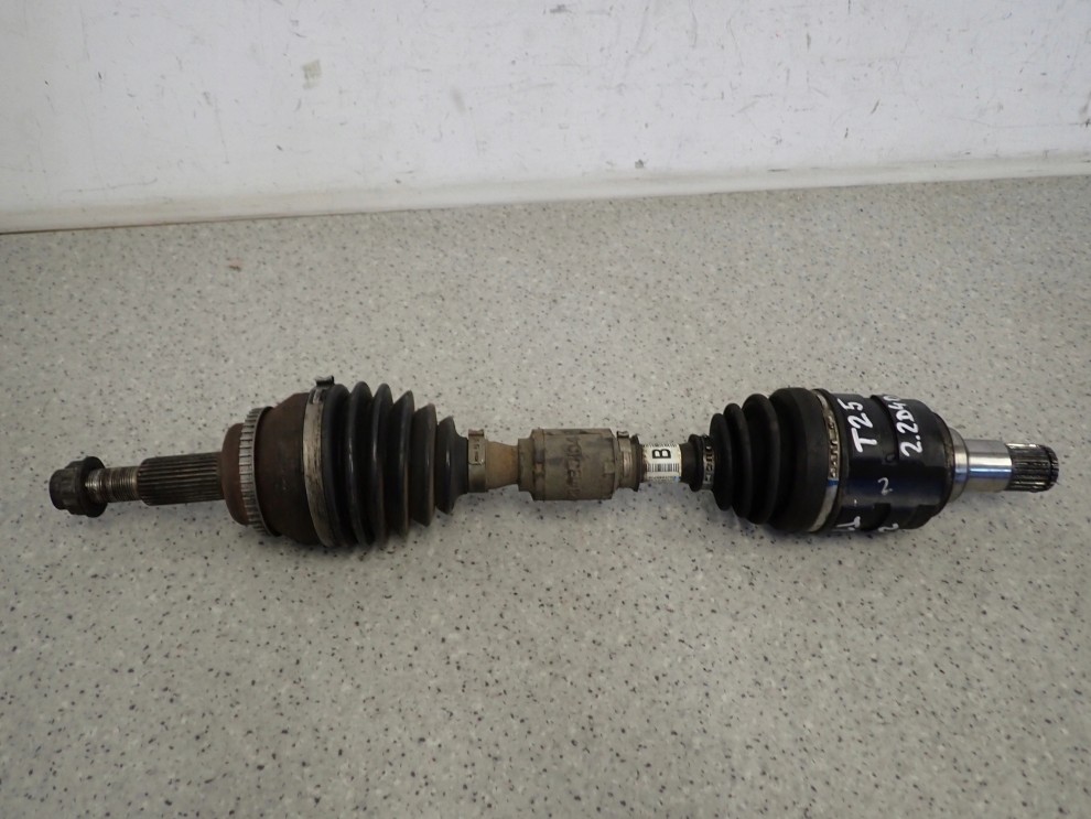 TOYOTA AVENSIS T25 2.2 D4D 03-08 PÓŁOŚ PRZEDNIA LEWA 2/5