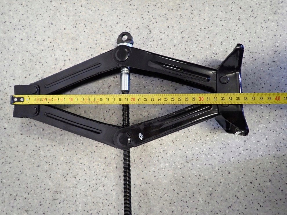 TOYOTA LEWAREK PODNOŚNIK SAMOCHODOWY KLUCZ DO KÓŁ NOWY ORYGINAŁ 4/5