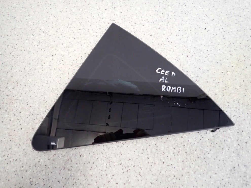 KIA CEED KOMBI 06-12 SZYBA TYLNA LEWA KAROSERYJNA 1/2