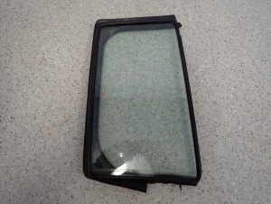MAZDA 5 05-10 SZYBA DRZWI TYLNA PRAWA