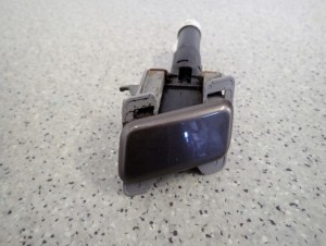 MITSUBISHI ASX 10-16 SPRYSKIWACZ REFLEKTORA PRZEDNI PRAWY C06A 3/7 MINIATURA