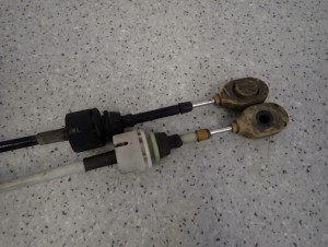 SUZUKI SWIFT 05-07 DIESEL DDIS LINKI ZMIANY BIEGÓW PRZEDLIFT 3/6 MINIATURA