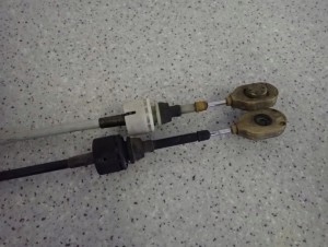 SUZUKI SWIFT 05-07 DIESEL DDIS LINKI ZMIANY BIEGÓW PRZEDLIFT 6/6 MINIATURA