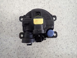 MITSUBISHI ASX 10-13 HALOGEN PRZEDNI PRAWY 5/6 MINIATURA