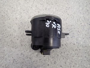 MITSUBISHI ASX 10-13 HALOGEN PRZEDNI PRAWY 6/6 MINIATURA