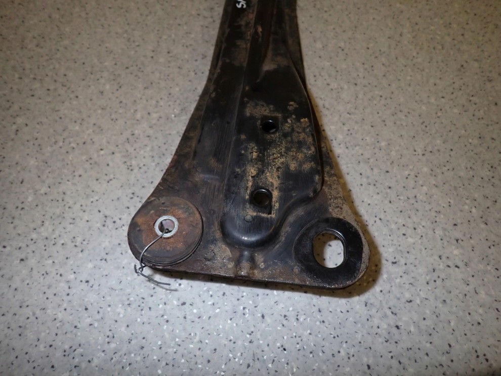 SUZUKI SX4 SEDICI 2WD BENZYNA 06-12 SANKI BELKA ZAWIESZENIA PRZEDNIEGO WZDŁ 3/7