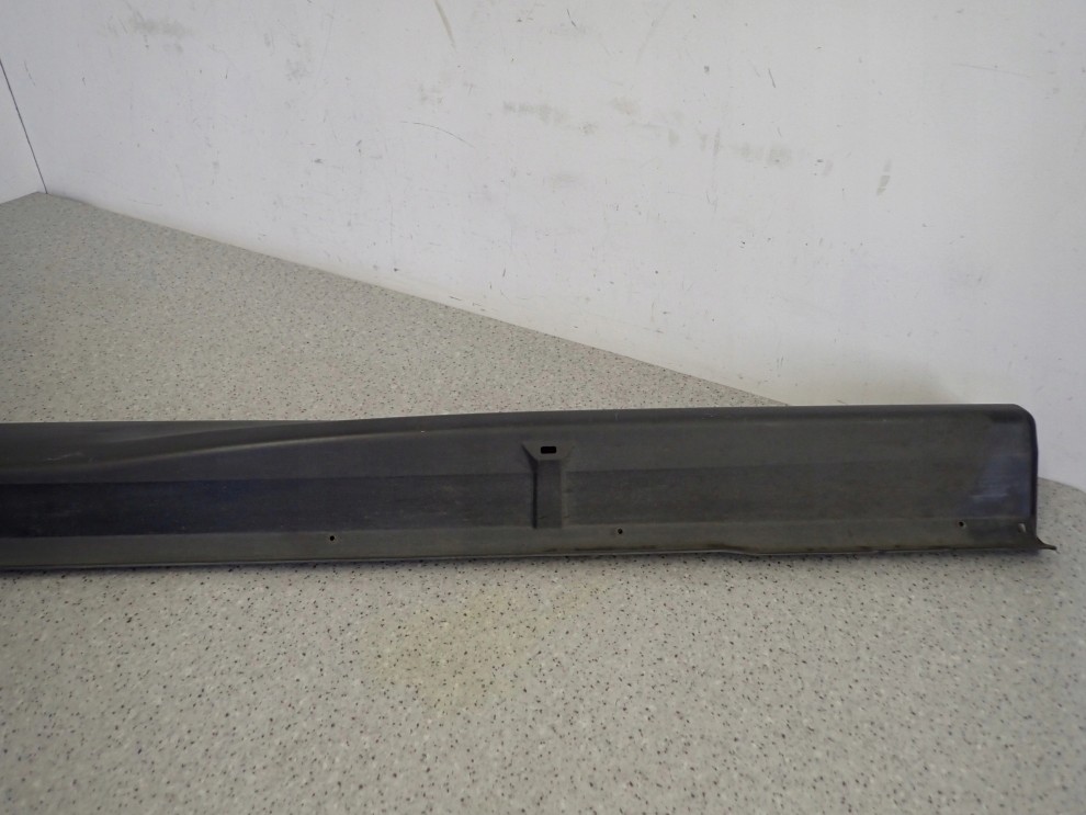 MITSUBISHI ASX 10-16 LISTWA PROGOWA PRAWA 7/18