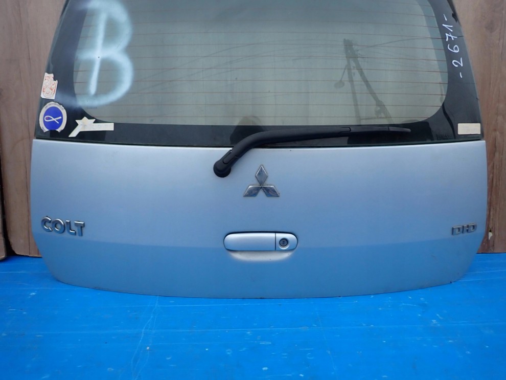 MITSUBISHI COLT 04-08 5d KLAPA BAGAŻNIKA SZYBA T42 5/8