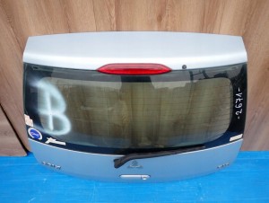 MITSUBISHI COLT 04-08 5d KLAPA BAGAŻNIKA SZYBA T42 2/8 MINIATURA