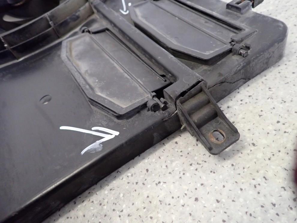 MITSUBISHI COLT CZ3 04- WENTYLATOR CHŁODNICY 4 PINOWY 2/12