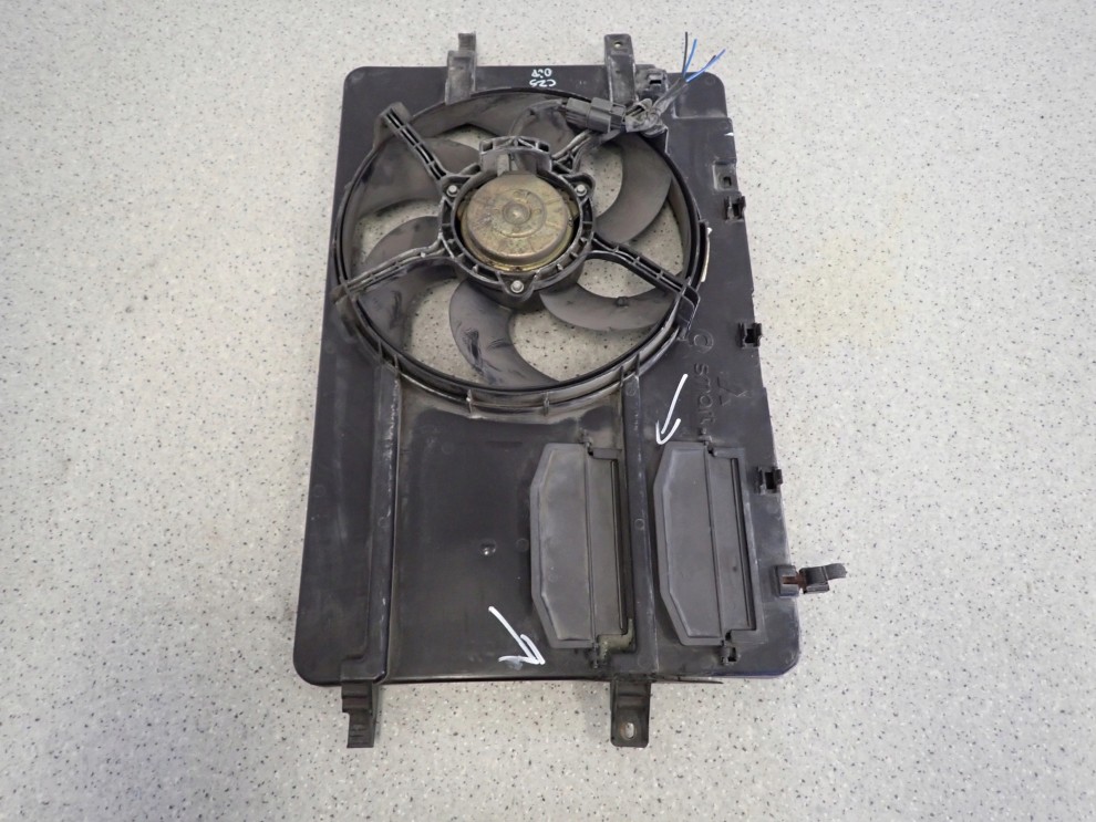 MITSUBISHI COLT CZ3 04- WENTYLATOR CHŁODNICY 4 PINOWY 3/12