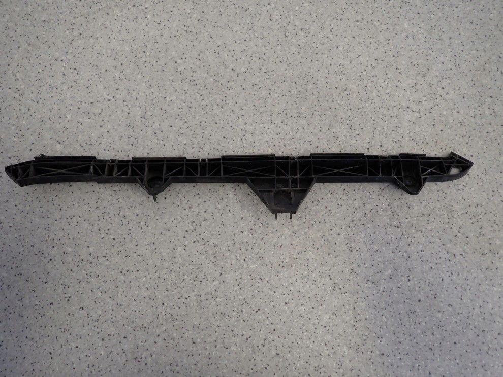 TOYOTA AVENSIS T25 KOMBI 02- ŚLIZG ZDERZAKA TYLNY LEWY 3/5