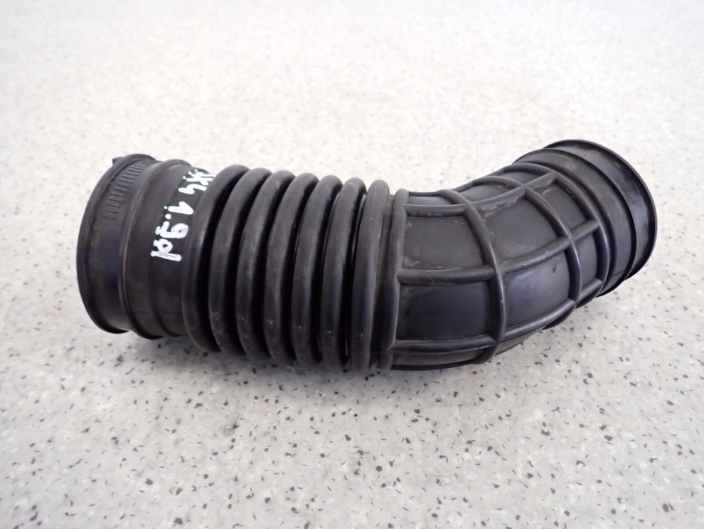 SUZUKI SX4 06-13 1.9d RURA PRZEWÓD DOLOTU POWIETRZA 1/6