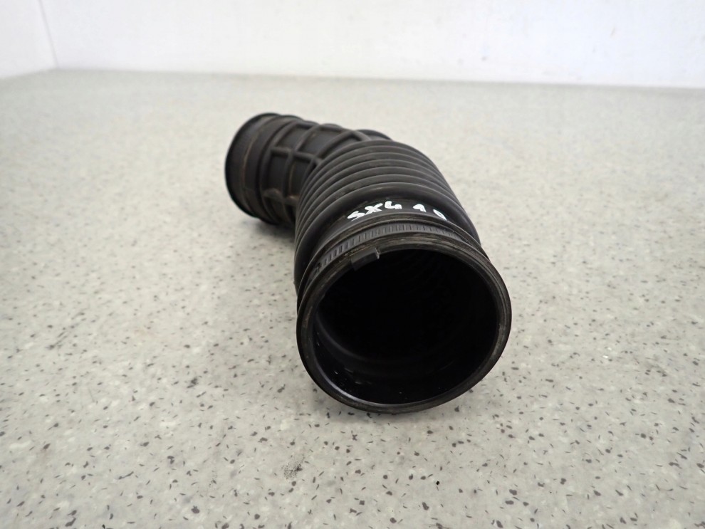 SUZUKI SX4 06-13 1.9d RURA PRZEWÓD DOLOTU POWIETRZA 5/6