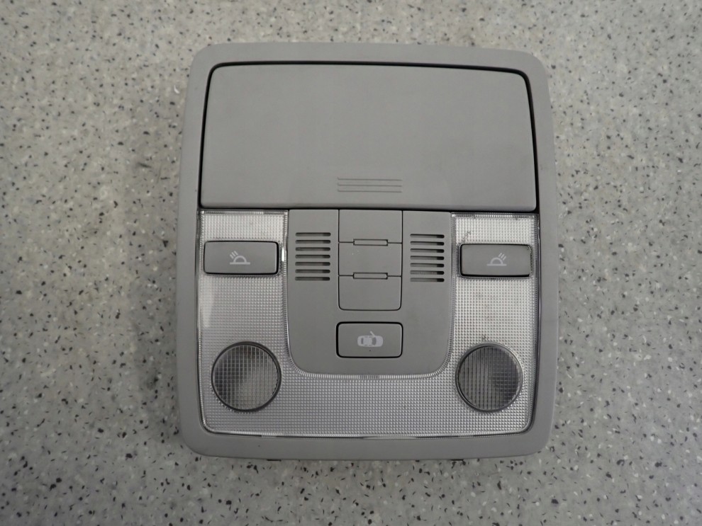 KIA CEED 06-11 SCHOWEK LAMPKA OŚWIETLENIA KABINY WNĘTRZA 1/7