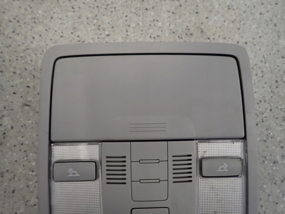 KIA CEED 06-11 SCHOWEK LAMPKA OŚWIETLENIA KABINY WNĘTRZA 3/7