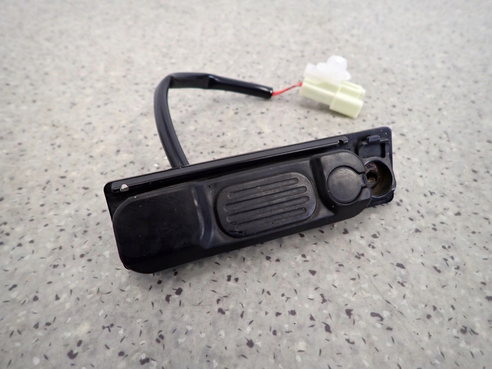 MITSUBISHI ASX 10-16 SWITCH MIKROSTYK KLAPY BAGAŻNIKA 1/5