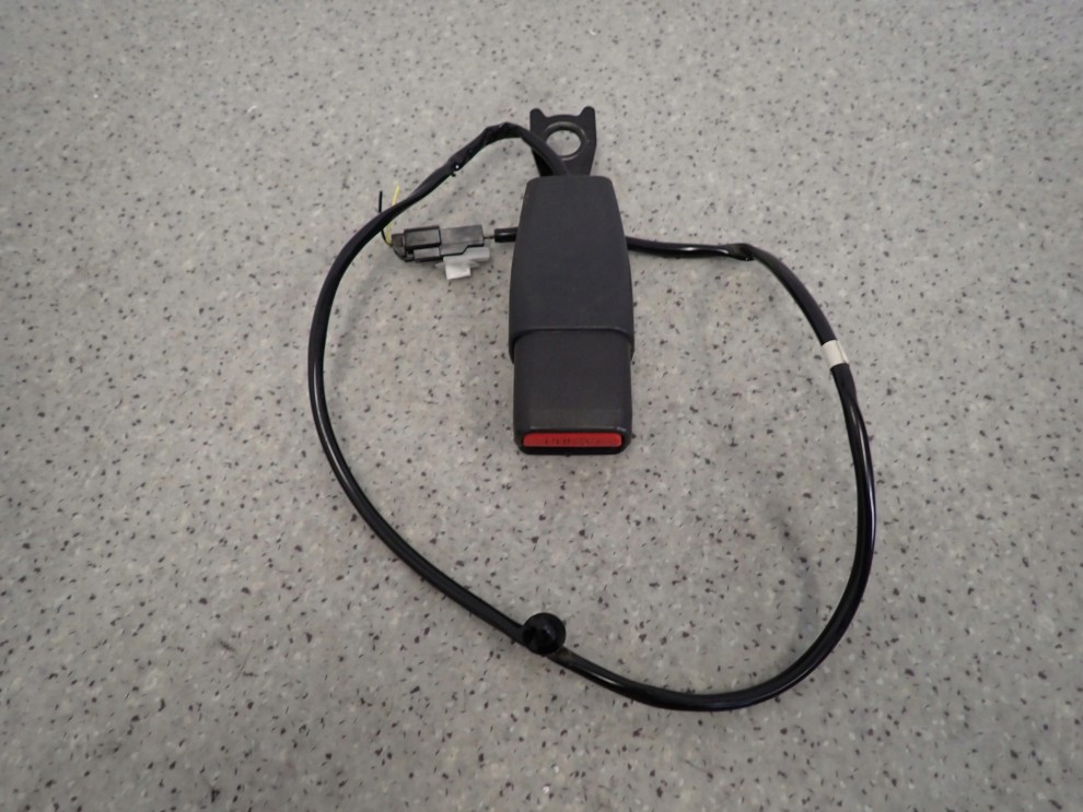 MITSUBISHI ASX 10-16 ZAPINKA PASA PRZEDNIA LEWA 3/4