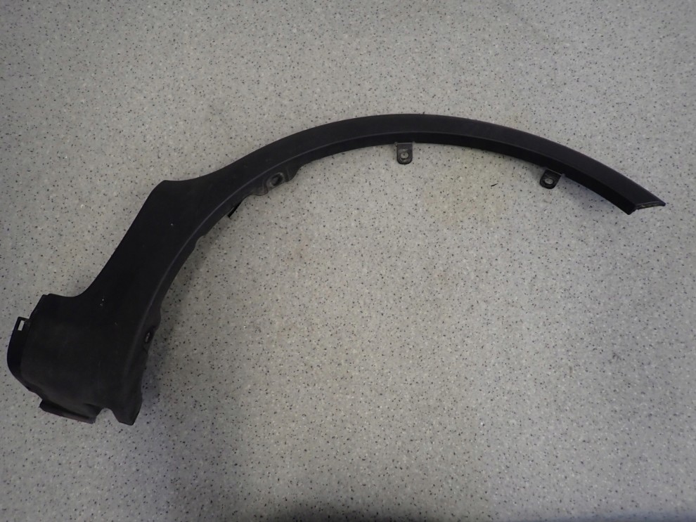 FIAT SEDICI 06- LISTWA BŁOTNIKA PRZEDNIA PRAWA 1/8