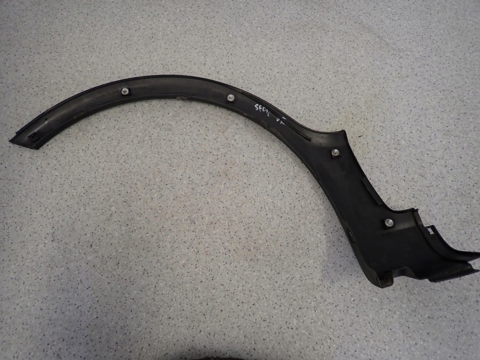 FIAT SEDICI 06- LISTWA BŁOTNIKA PRZEDNIA PRAWA 5/8